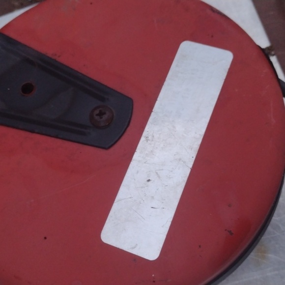 Red Retractable Cord Reel - Picture 6 of 6